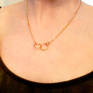 Interlocking Circles Necklace "Connection"